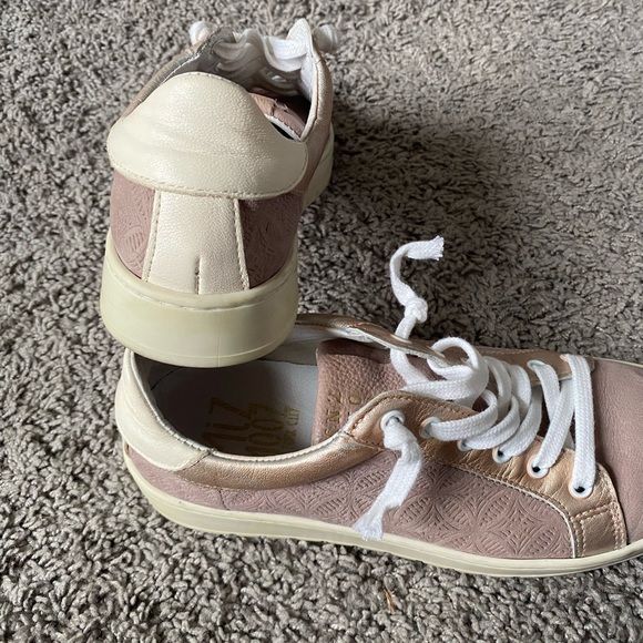 MIZ MOOZ leather sneakers - Picture 3 of 5